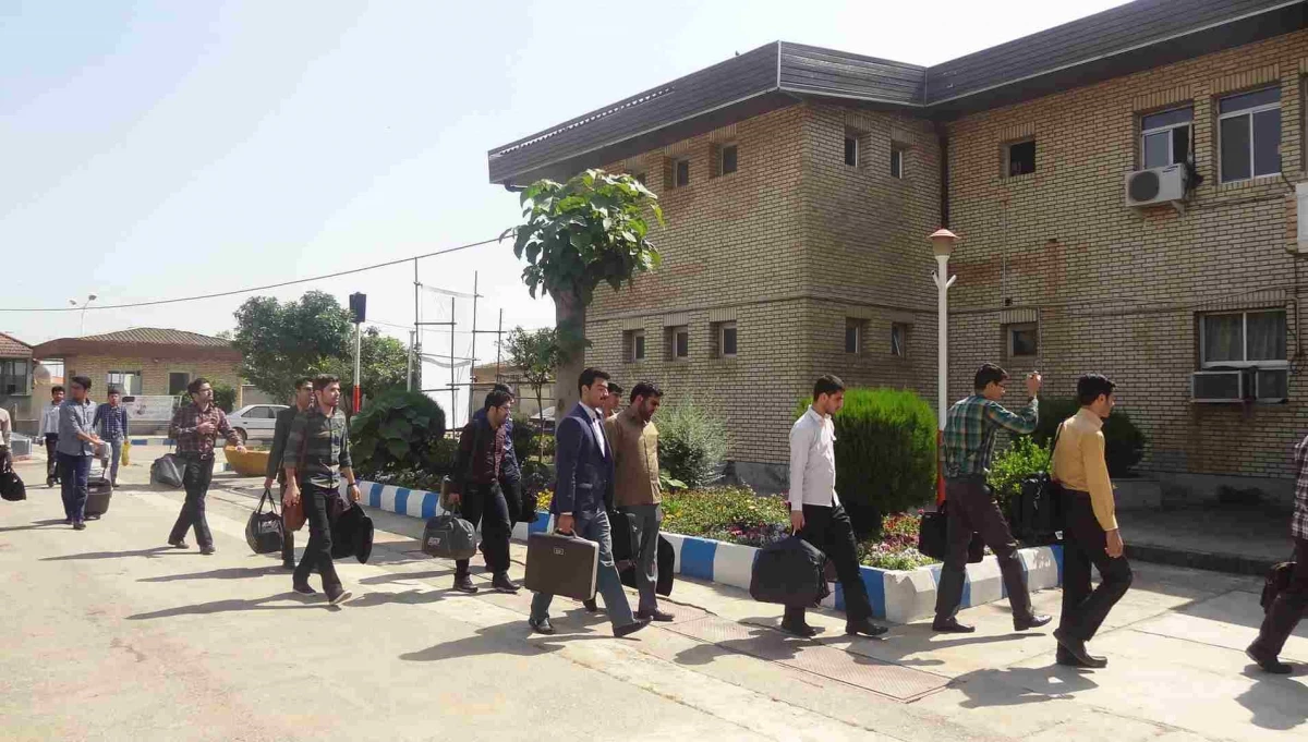 ورود کاروان های برگزیده استان های سی و یک گانه کشور