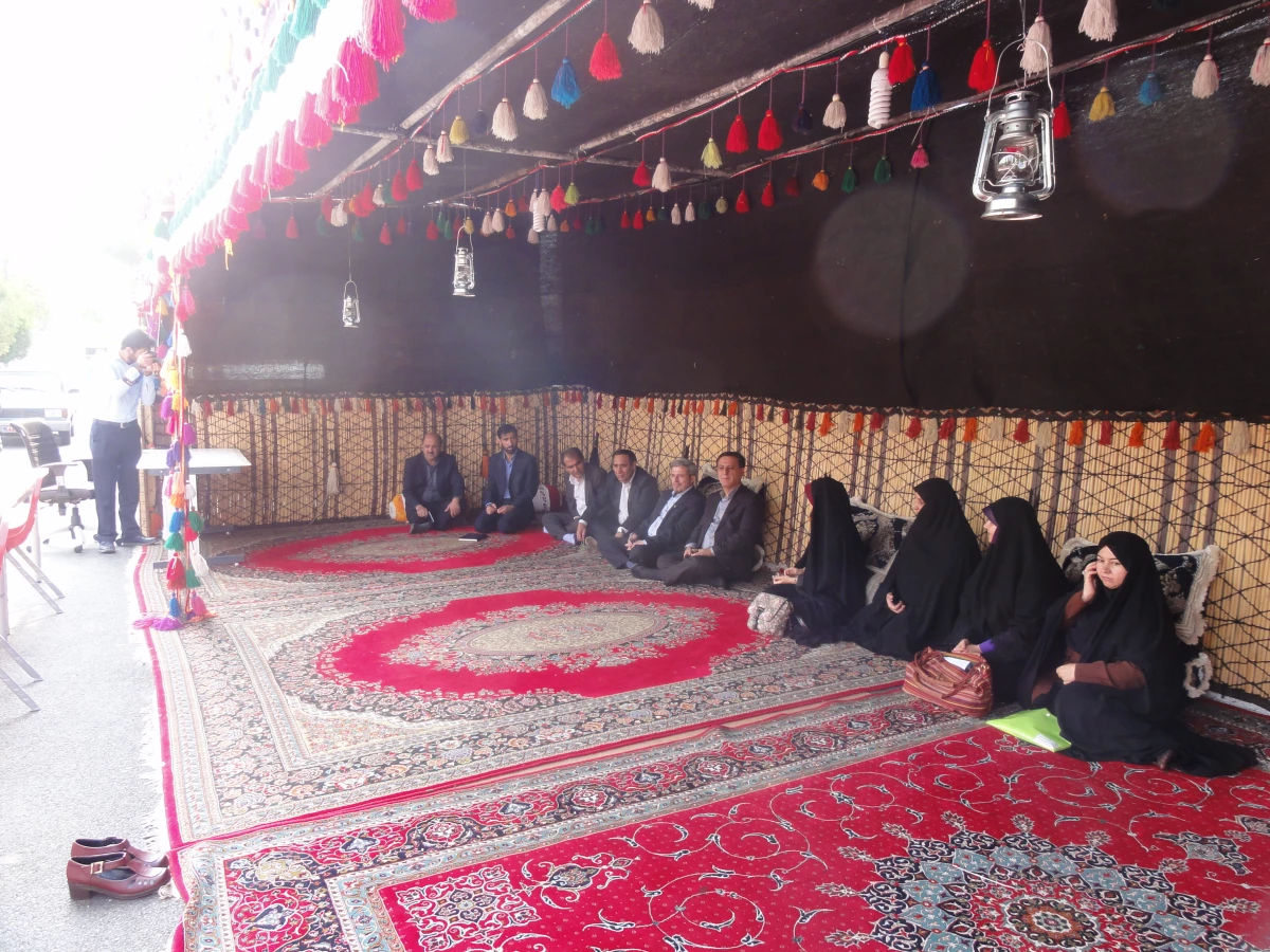 چادر محلی استقبال از دانشجومعلمان دانشگاه فرهنگیان