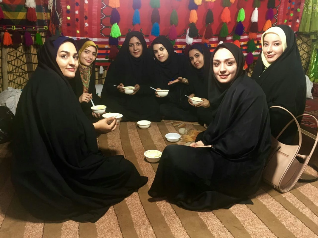 گردش تفریحی  و بازدید دانشجومعلمان  از آبشار یاسوج